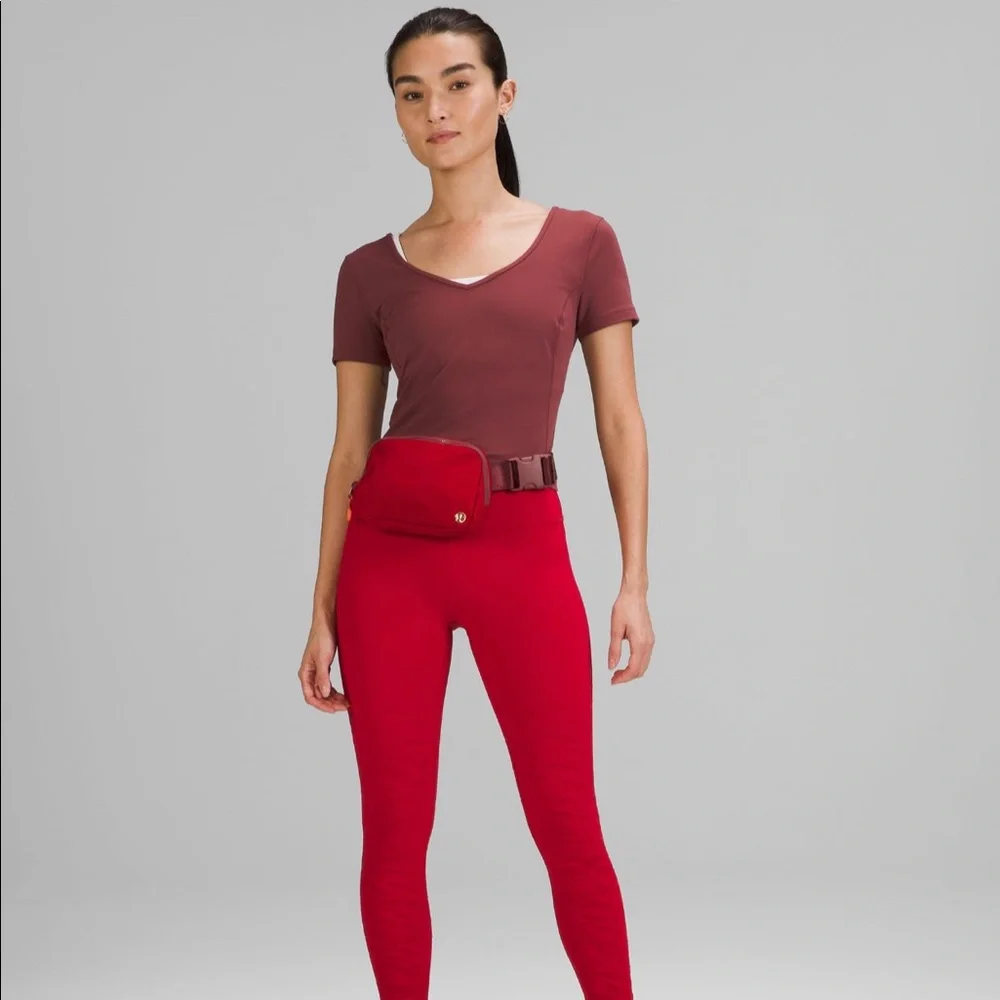 lululemon Lunar New Year Everywhere Belt Bag in Dark Red/Smoky Red Gold NWT New - Picture 15 of 16